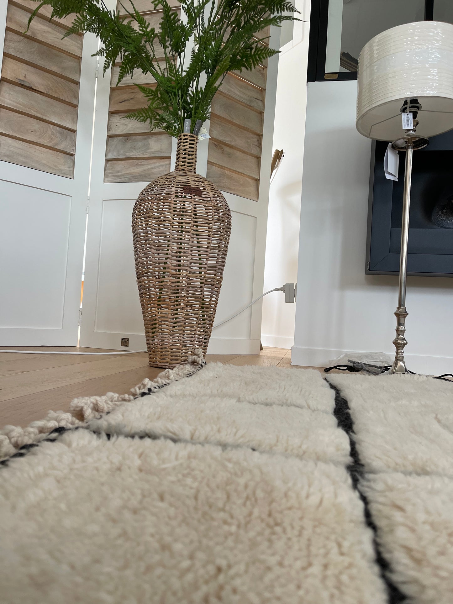 Tapis lignes noires & vertes -SD11-183cm x 240cm