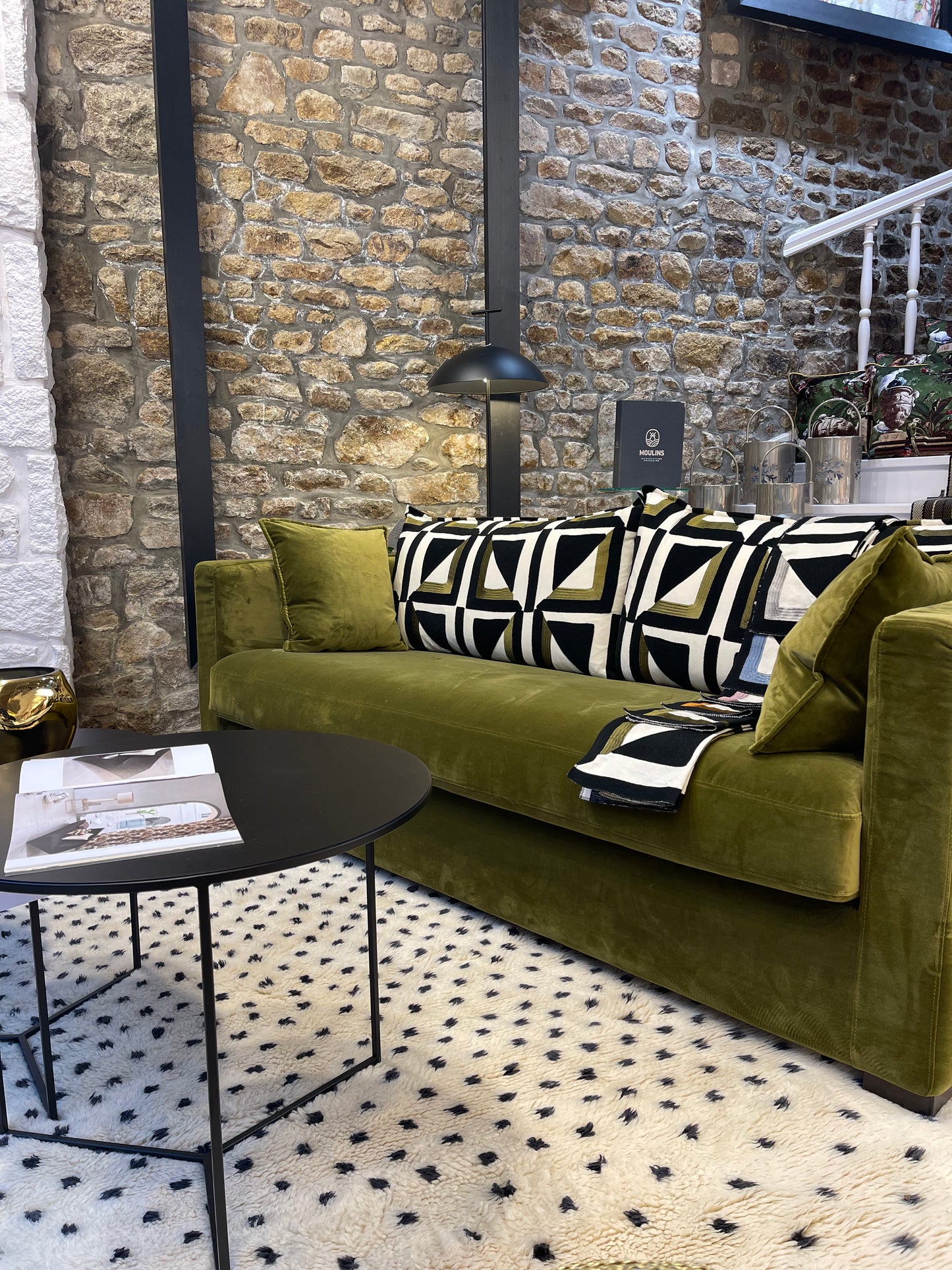 Tapis petits pois noirs-170cm x 240cm